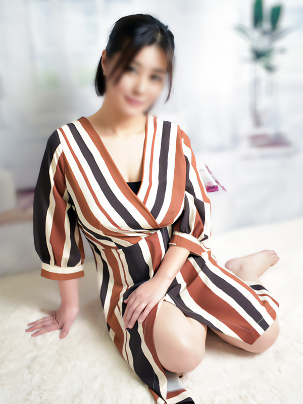 池袋人妻デリヘル【熟女の風俗最終章 池袋店】 りよん